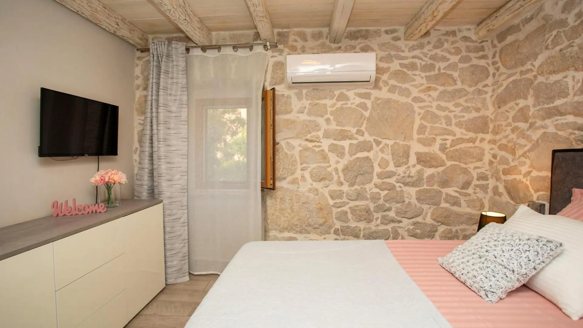 Villa Veselici Labin  Croatia