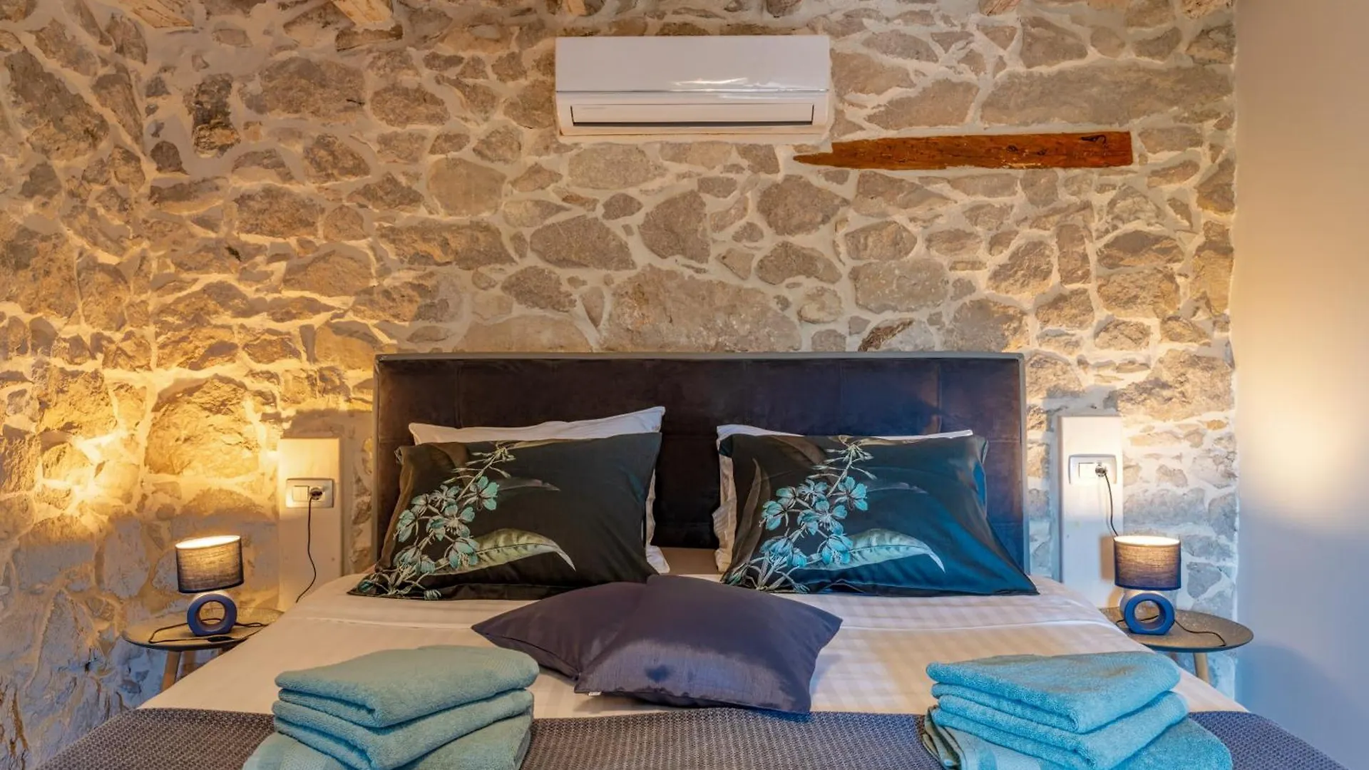 Villa Veselici Labin   Labin (Istria)