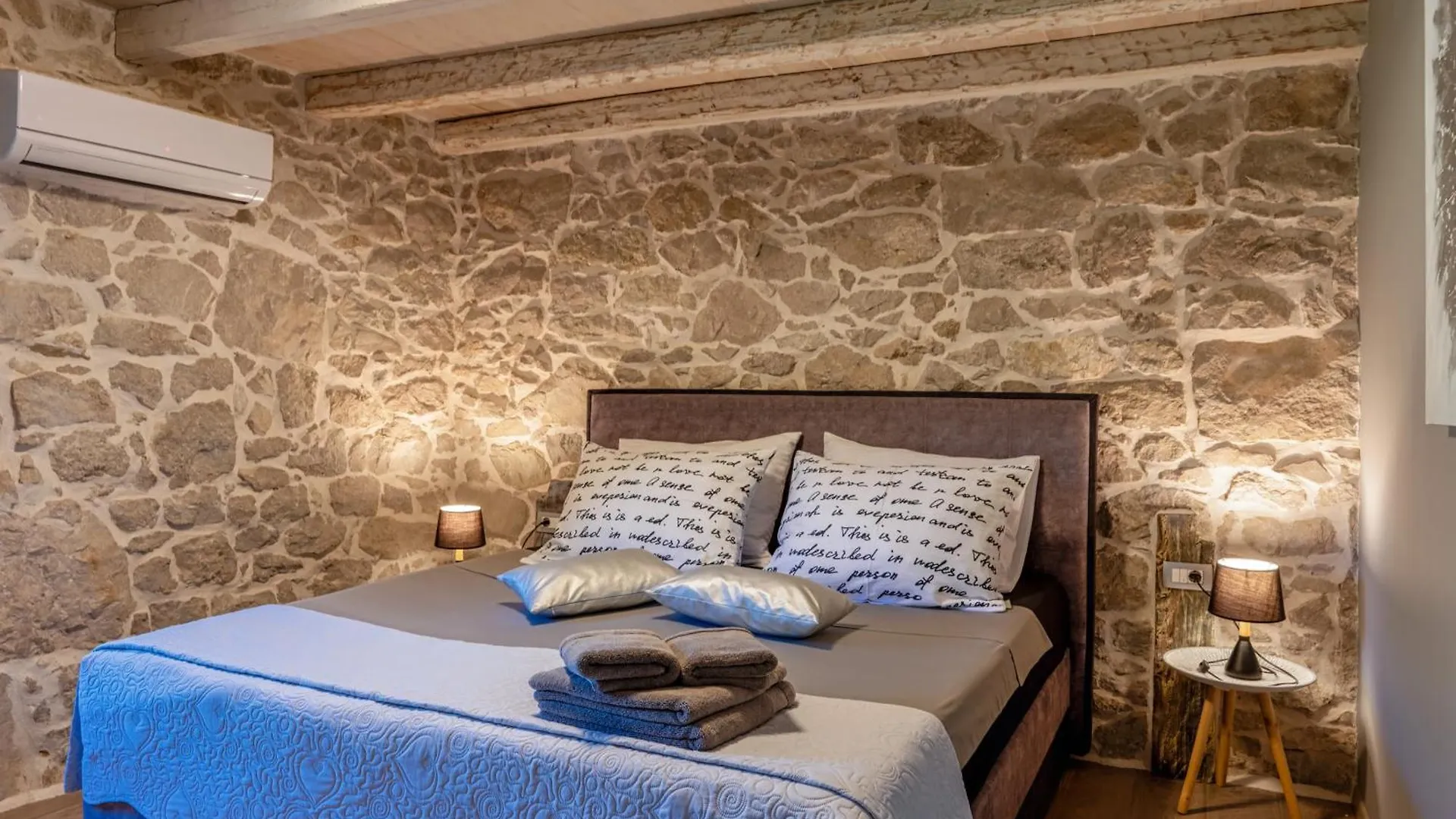 Villa Veselici Labin  Croatia